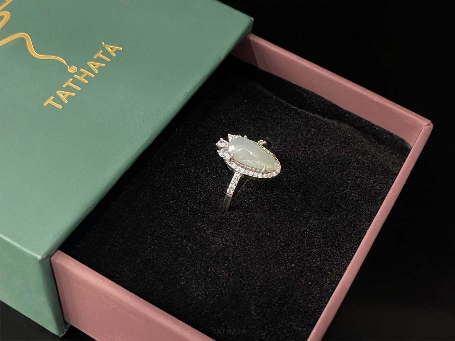 A dreamy frost teardrop jadeite ring.