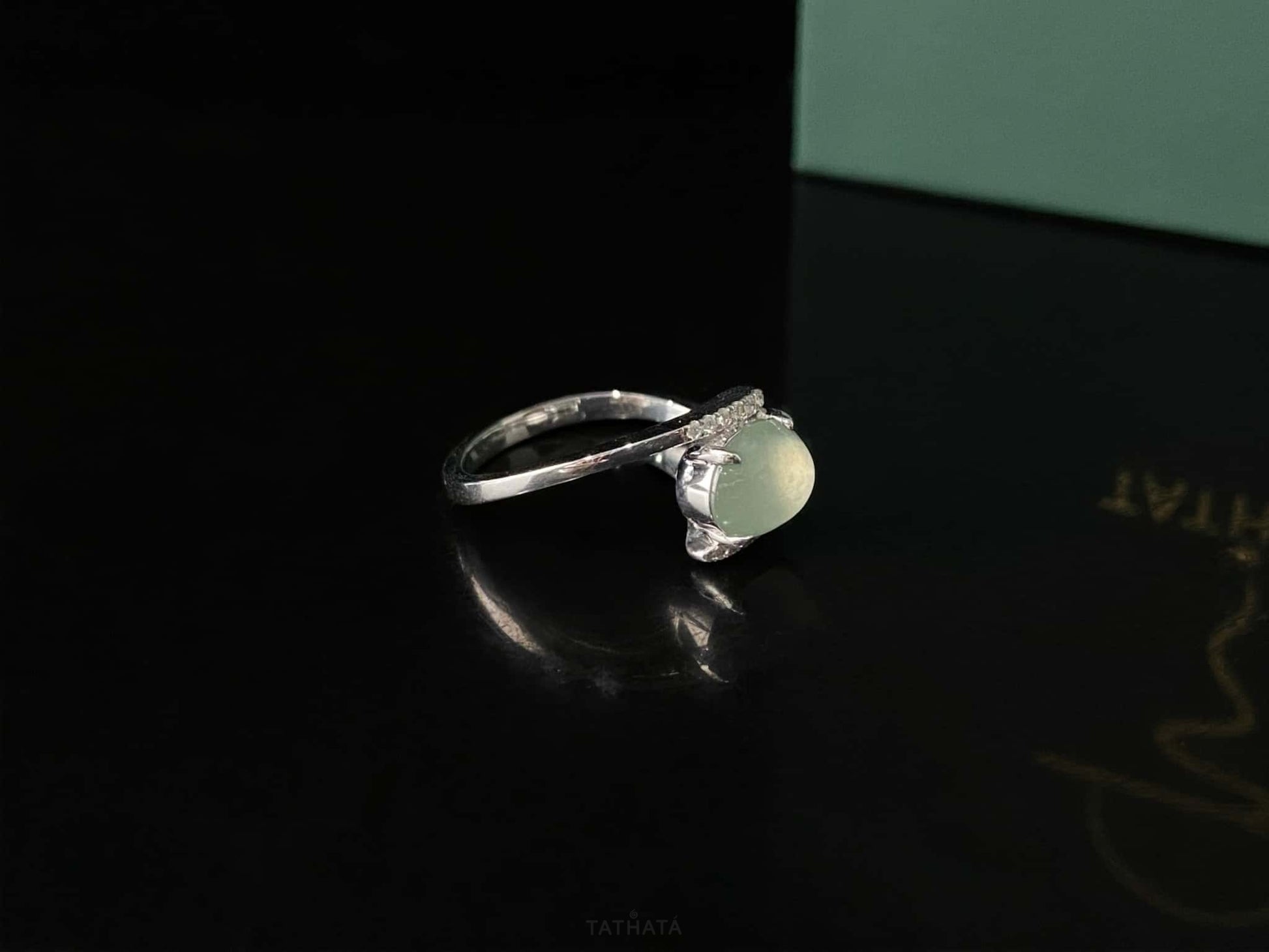 Clear Green Icy Cabochon· Nature Burmese Jadeite Ring (18mm)