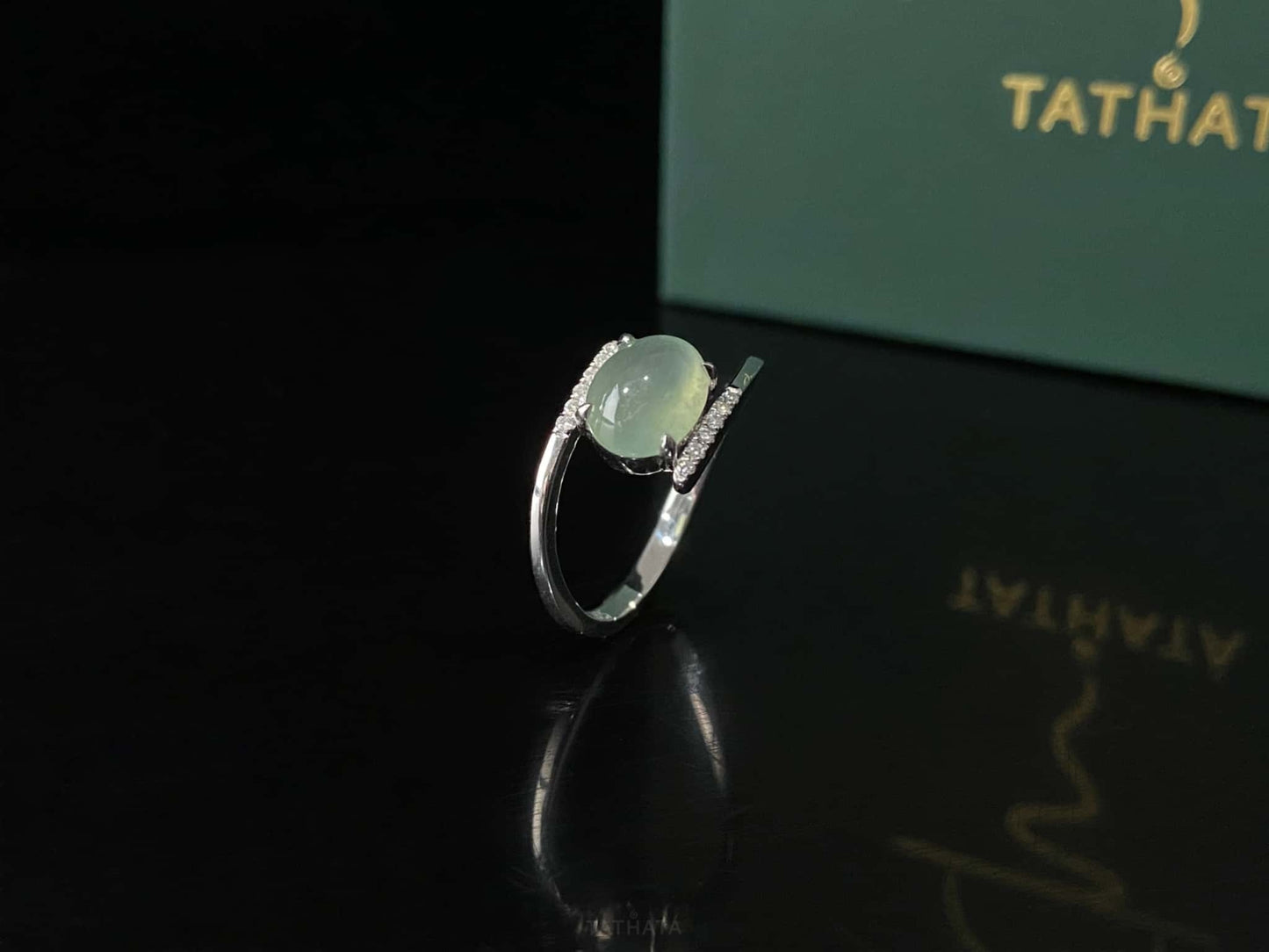 Clear Green Icy Cabochon· Nature Burmese Jadeite Ring (18mm)