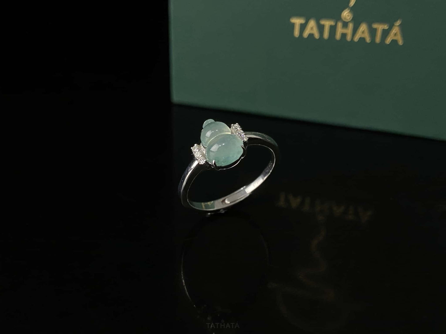 Misty Ravine Sky Water · Nature Burmese Jadeite Ring (18mm)