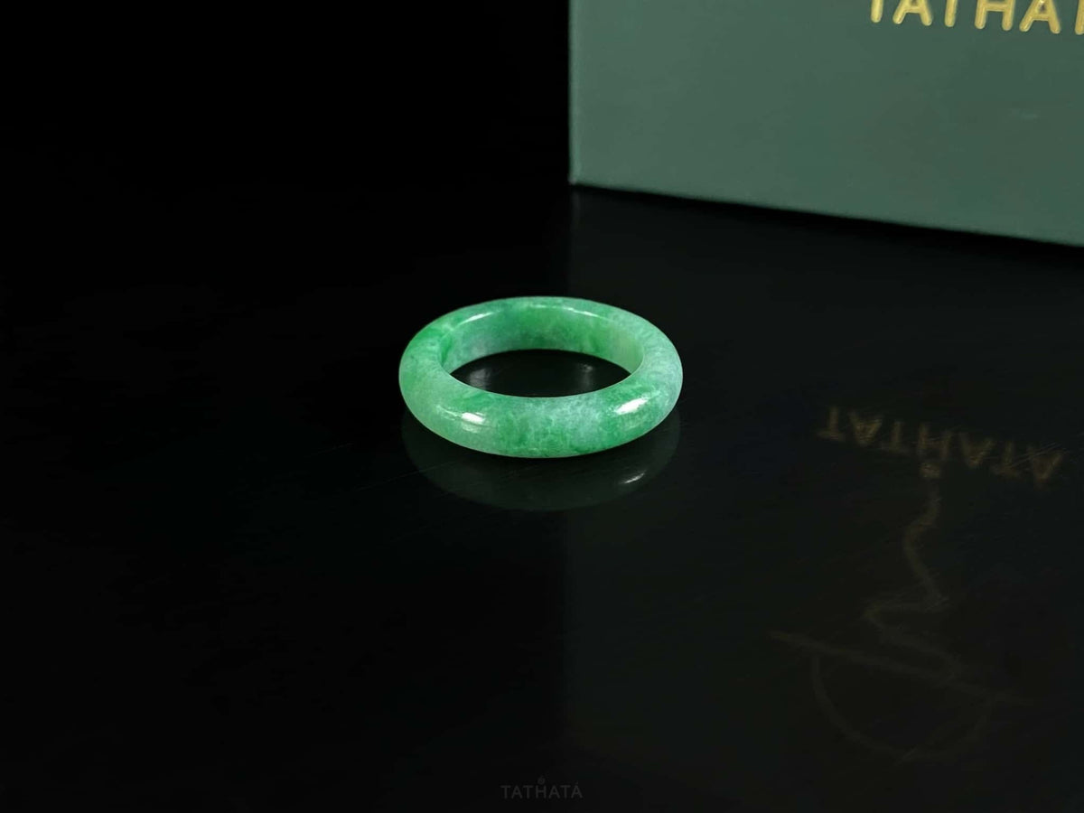Premium Jadeite 🌳 Rich Grass Green Gentle Sheen · Nature Burmese Jadeite Ring