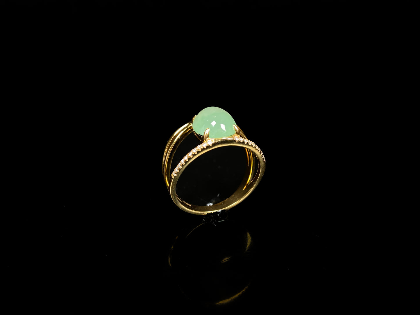 Dual Line Fresh Green · Natural Burmese Jadeite Ring (18mm)