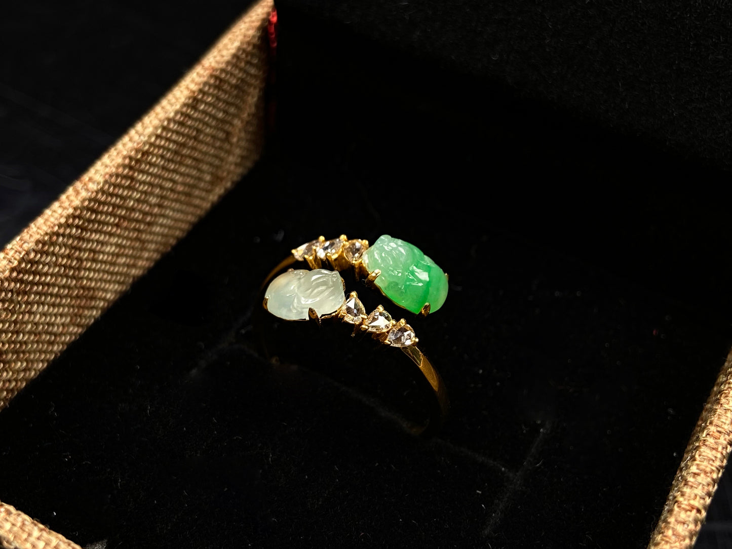 A icy white green twin Pixiu jadeite ring.