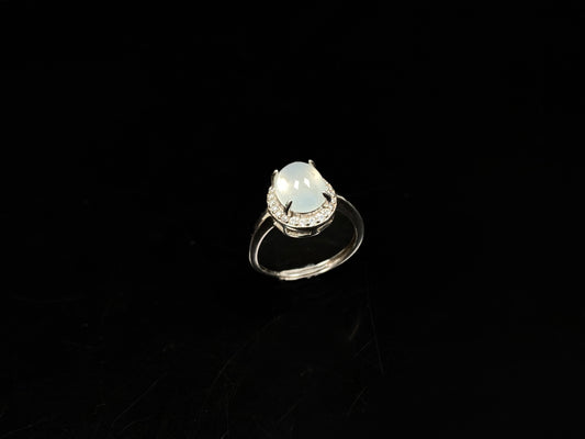 A frosted white luster jadeite ring.