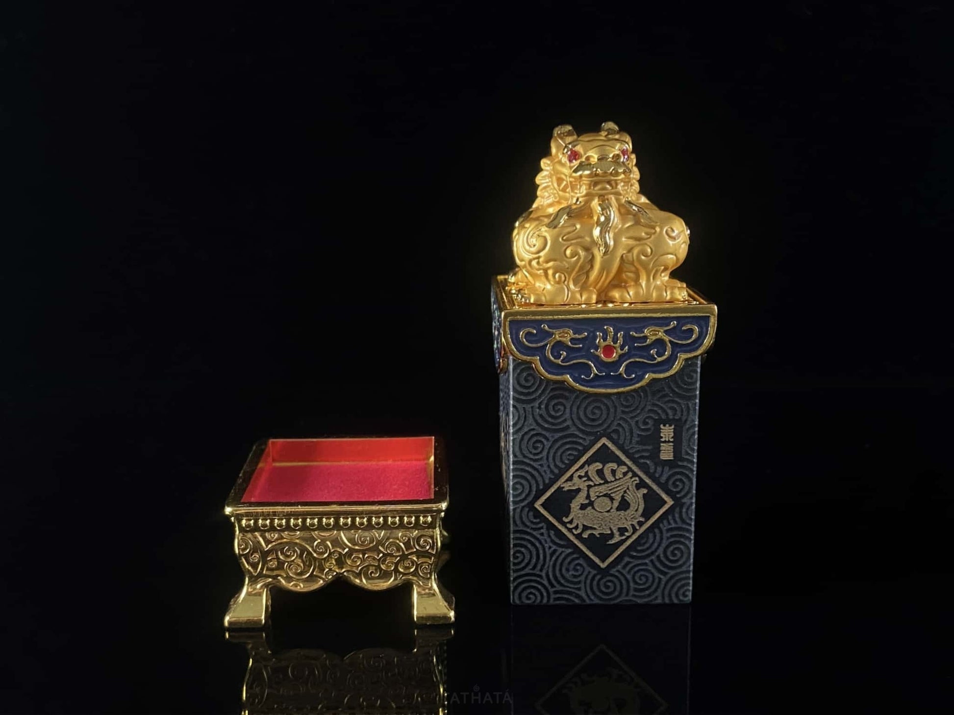 Golden Guardian Pixiu Seal · Nature Hetian Jade