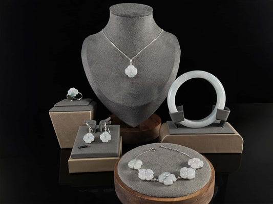 Mist Ice Four-leaf Clover · Natural Burmese Jadeite Set