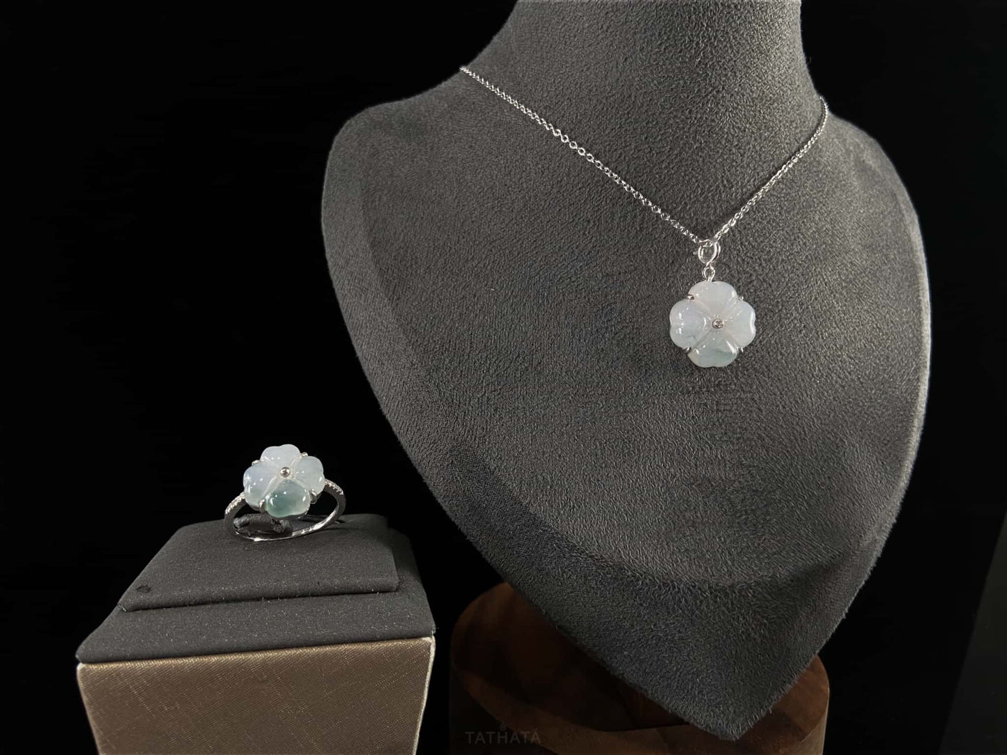 Mist Ice Four-leaf Clover · Natural Burmese Jadeite Set