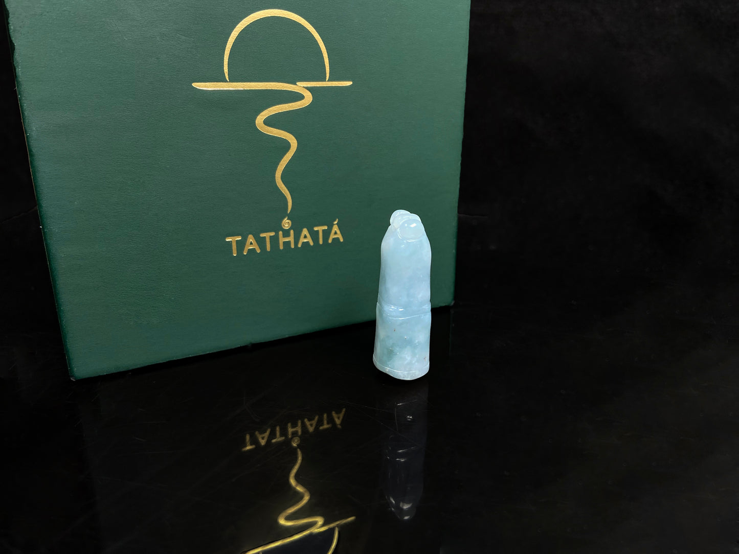 A light blue bamboo joint loose jadeite.