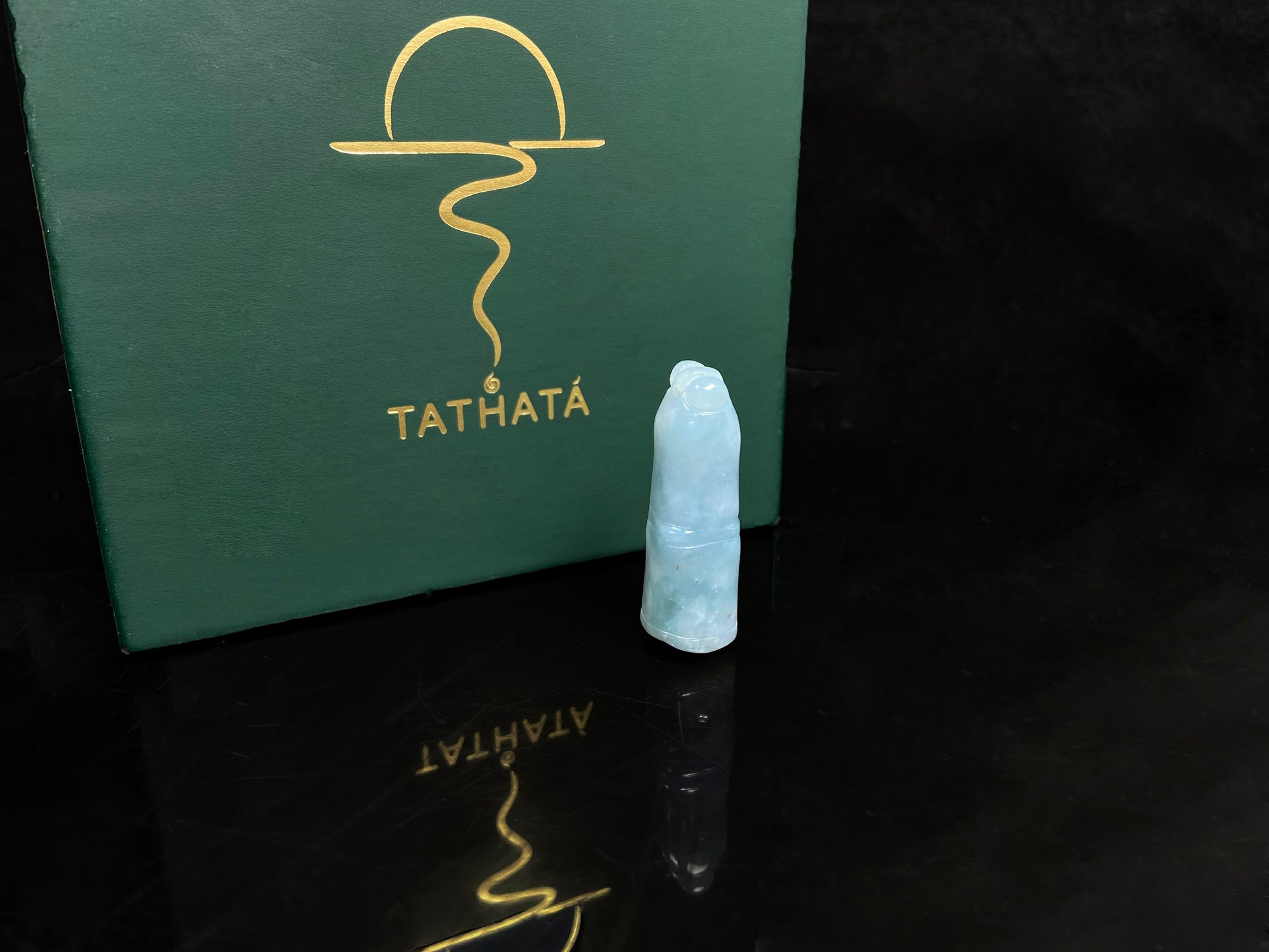 A light blue bamboo joint loose jadeite.