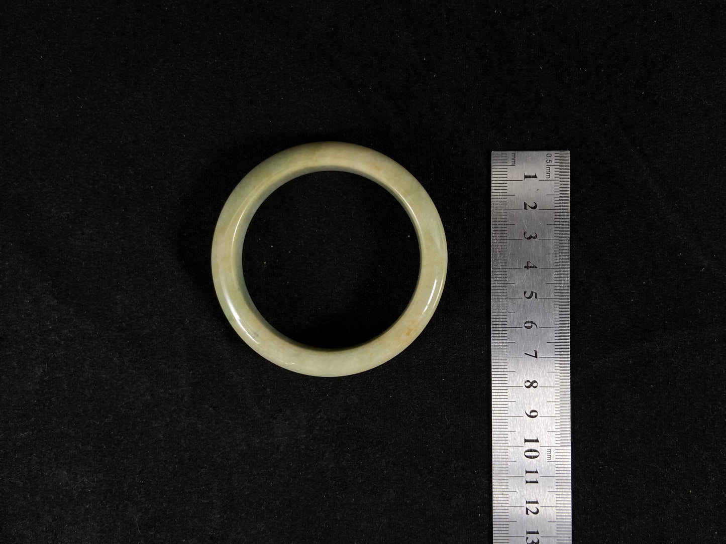 Golden Bloom · Burmese Jadeite Jade Bangle (60mm)