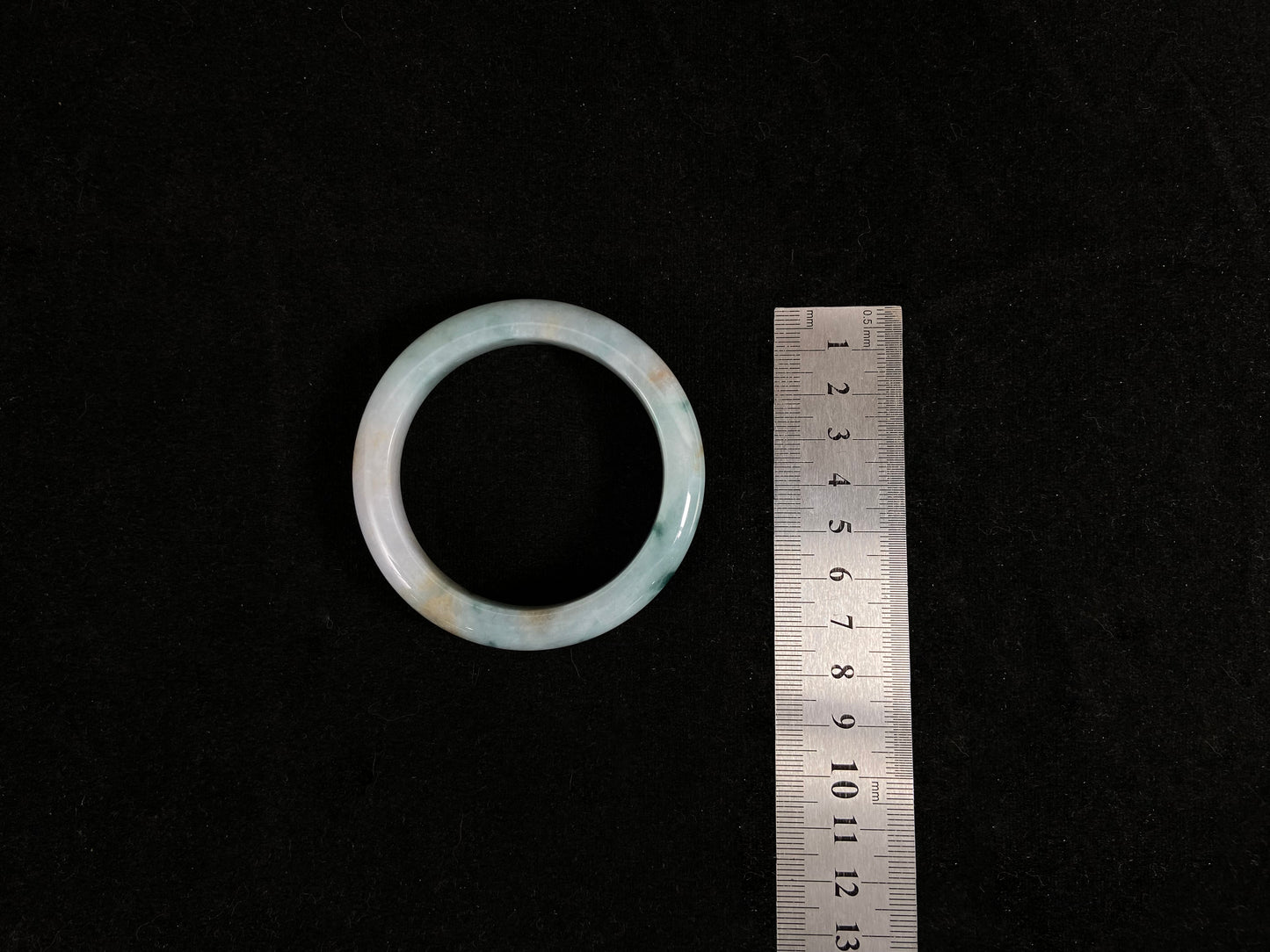 Fortune Glow · Jadeite Peace Bangle (55.7mm)