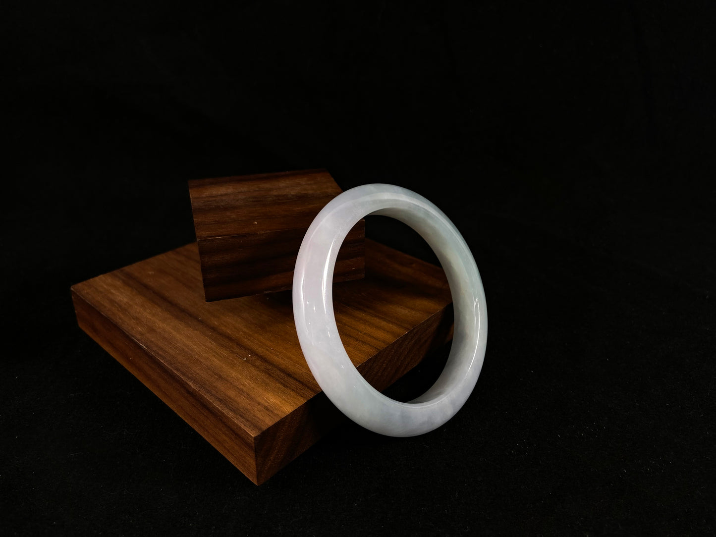 Ice  Clear Jade Moist  Plain Jadeite Bracelet, Peace and Good Fortune, Daily Versatile, Elegant Wrist Charm, Ideal Gift Choice Luxury