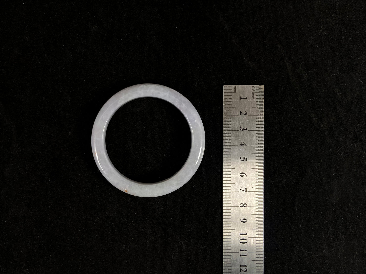 Expert Craftsmanship Love Symbol · Burmese Jadeite Bangle (57.6mm)