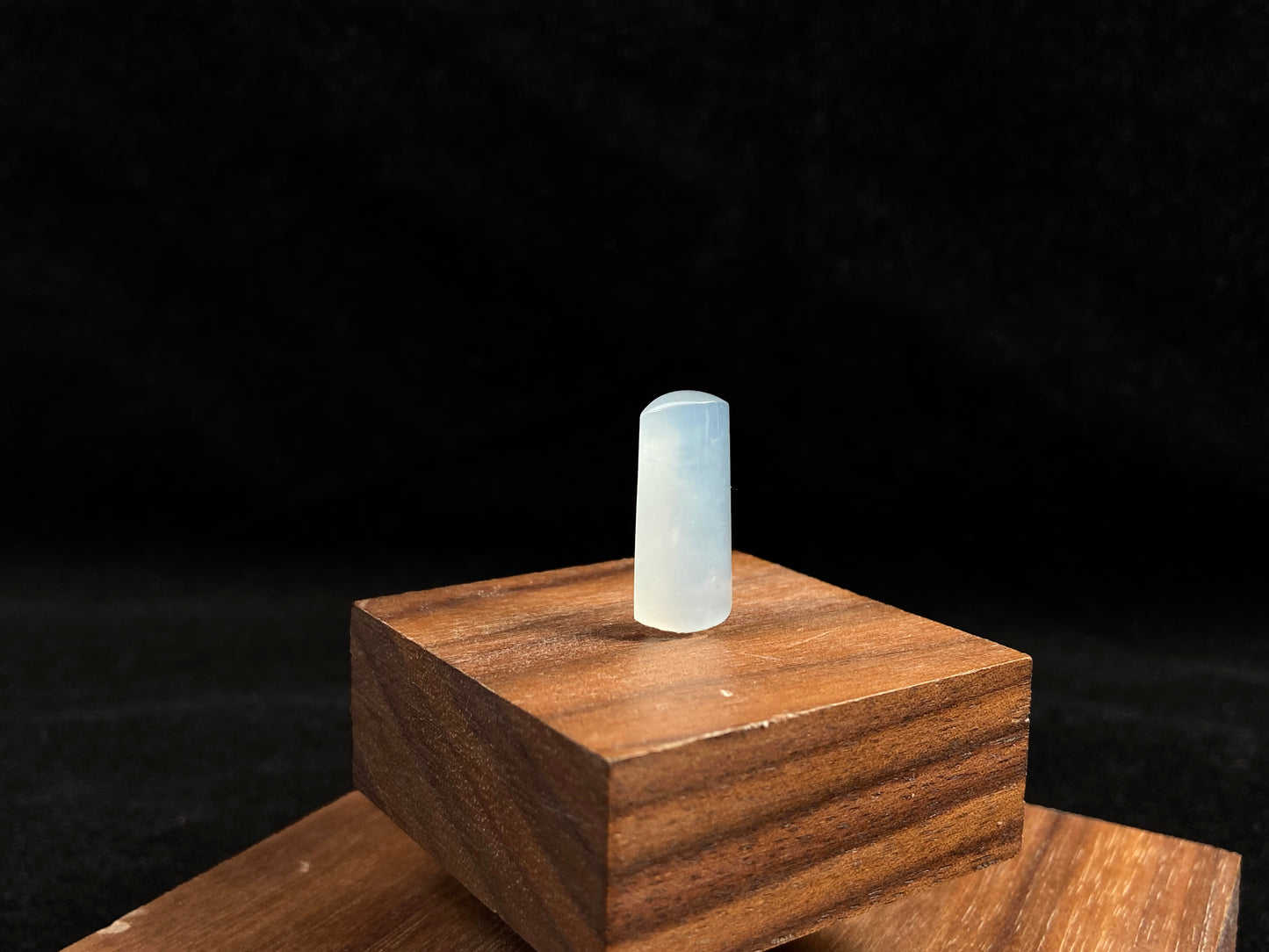 An icy smooth "Wu Shi Zhu" jadeite pillar.