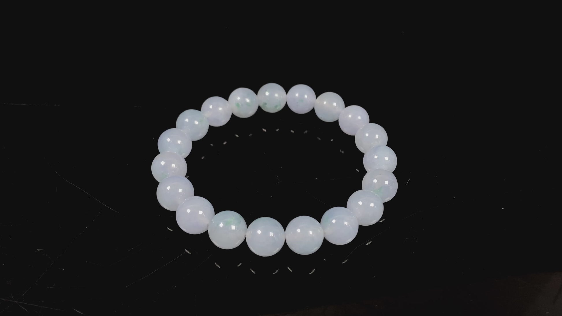 A icy soft lilac moss jadeite beads bracelet.