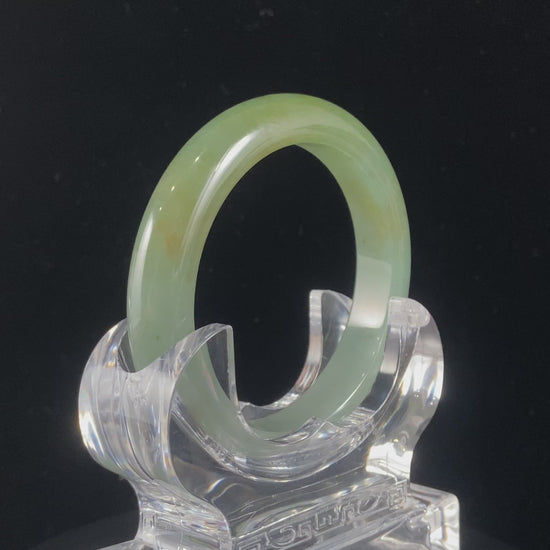 Green Clad Mist Veiled Ravine · Nature Burmese Jadeite Peace Bangle (58mm)