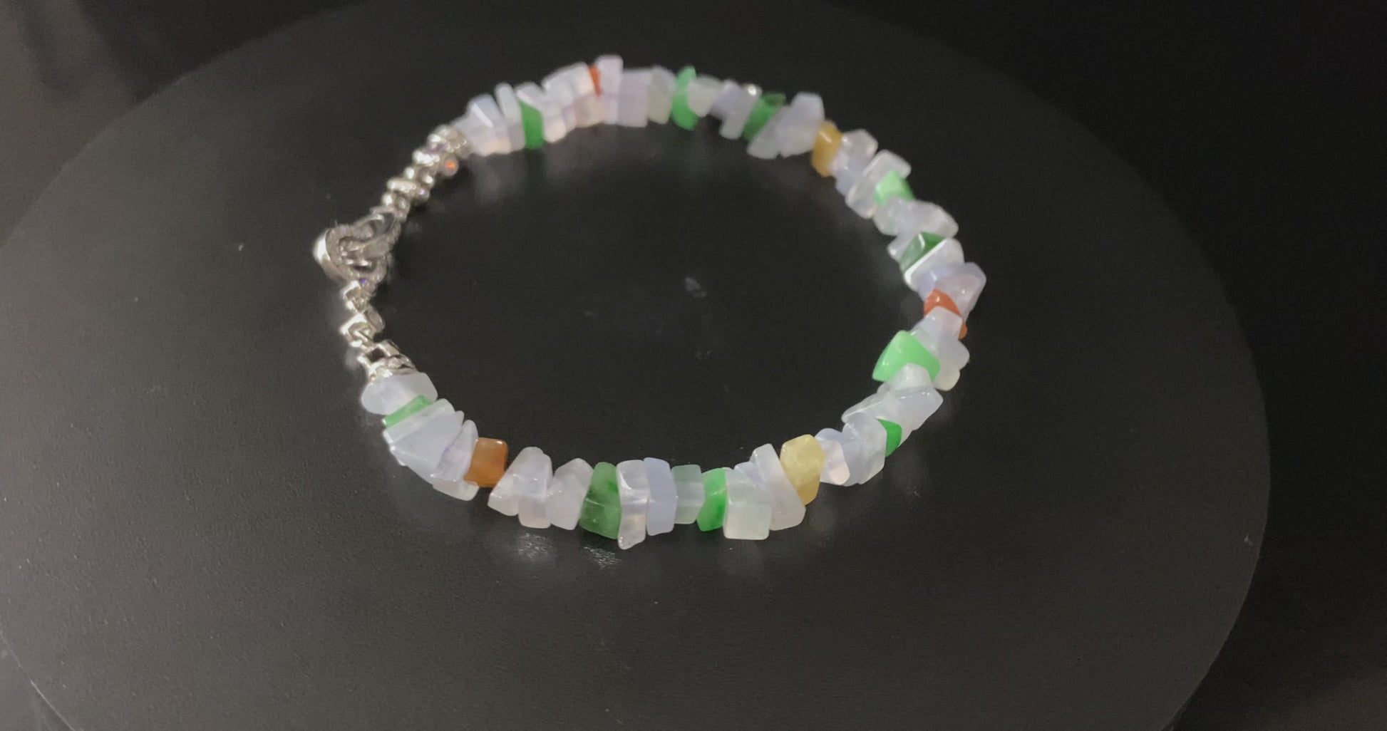 A cloud rainbow chip jadeite beads bracelet.