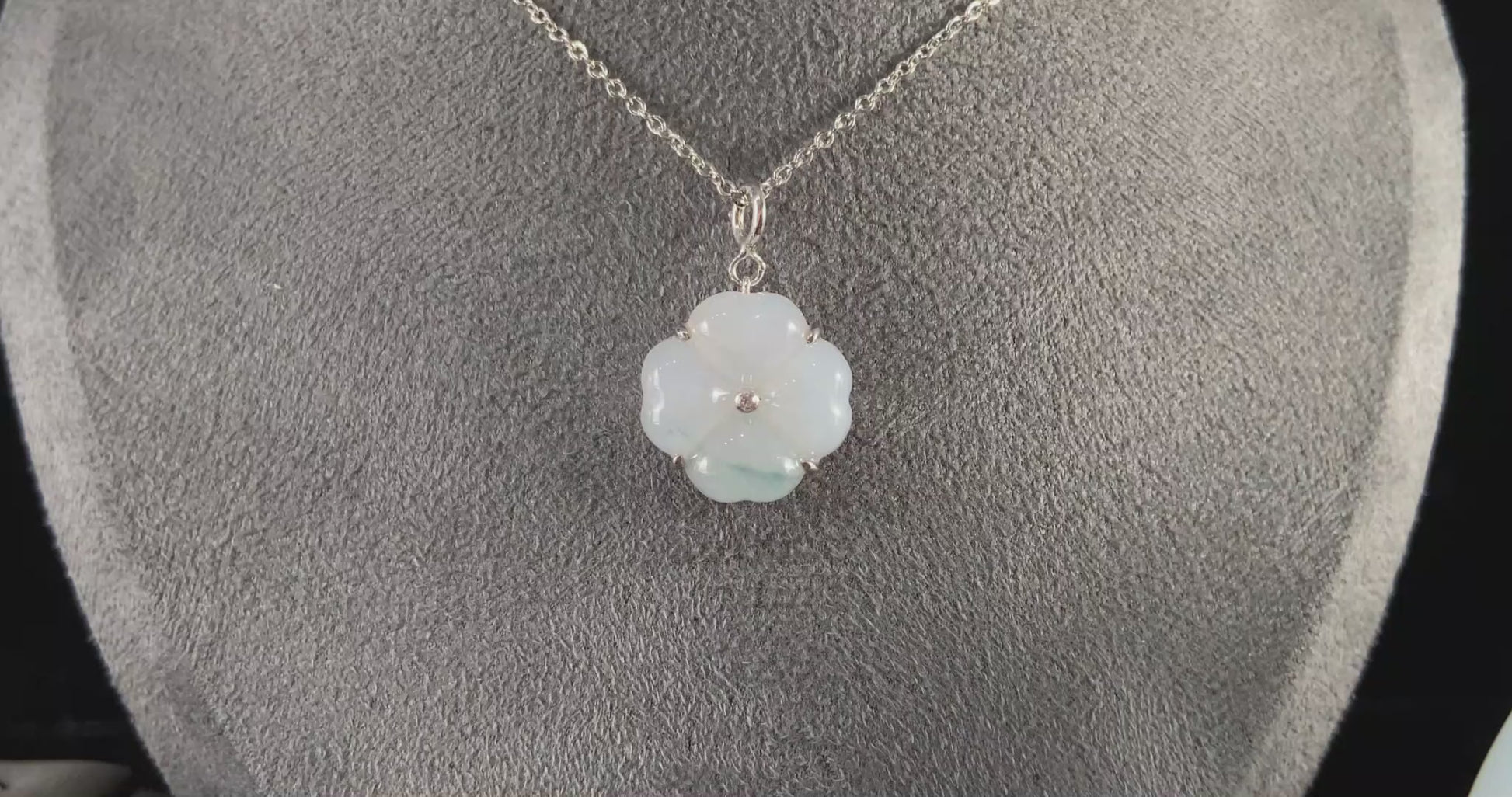 Mist Ice Four-leaf Clover · Natural Burmese Jadeite Set