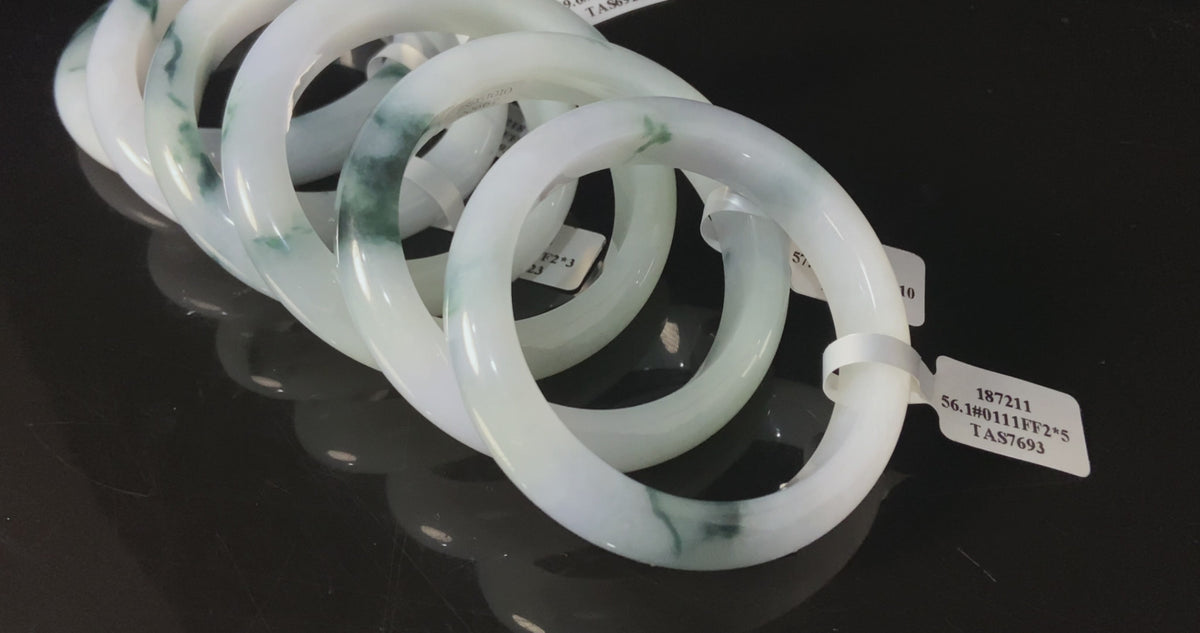 Cloud Brook · Nature Burmese Jadeite Peace Bangle