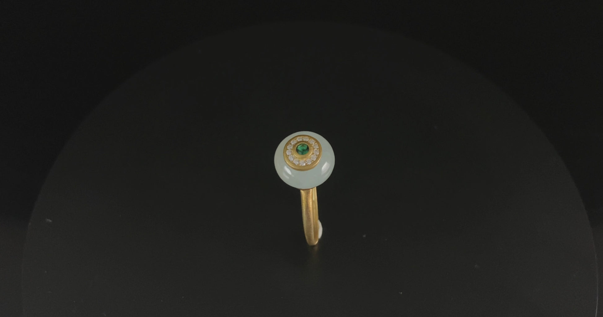Clear Dew White Ice Lucky Donut · Nature Burmese Jadeite Ring