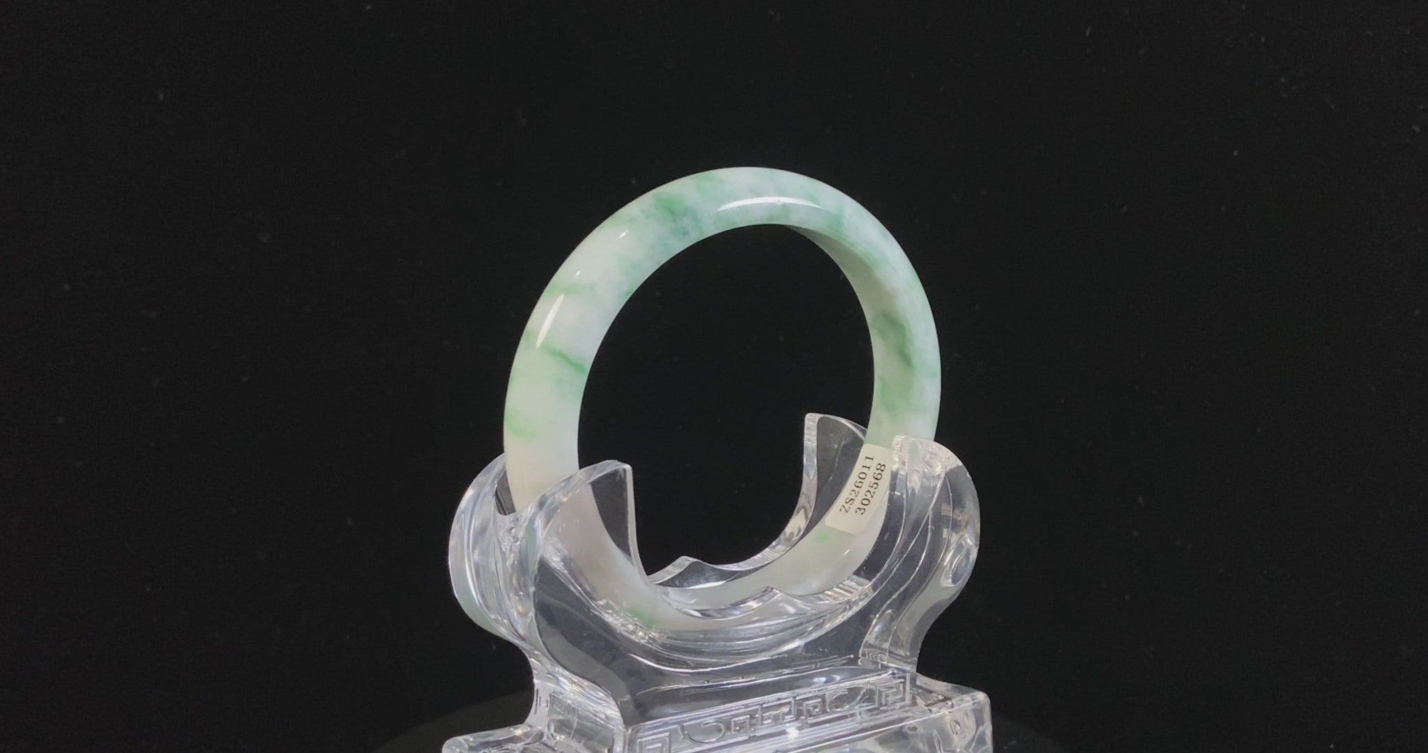Breeze‑Kissed Emerald Streak · Nature Burmese Jadeite Peace Bangle