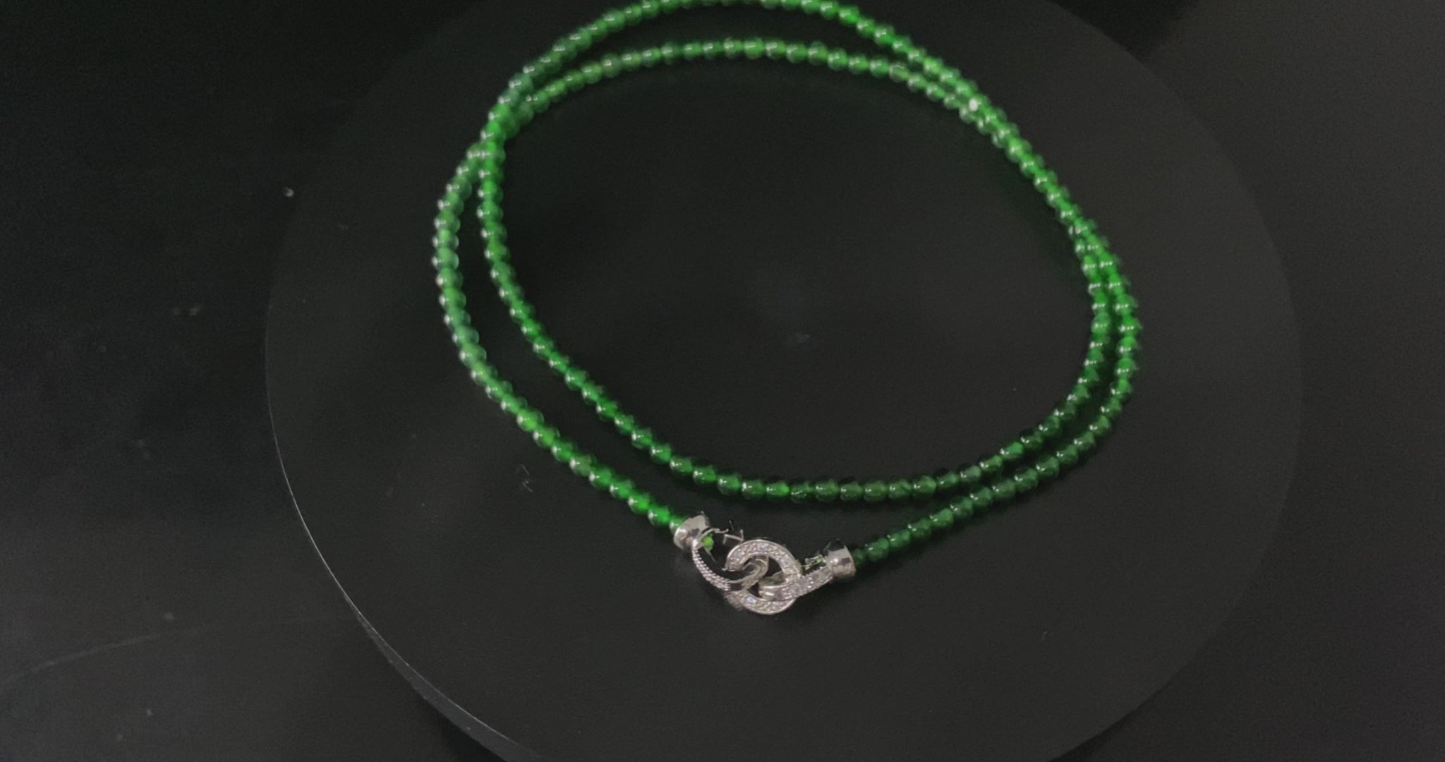 Lustrous Spinach Green · Natural Burmese Jadeite Beads Necklace