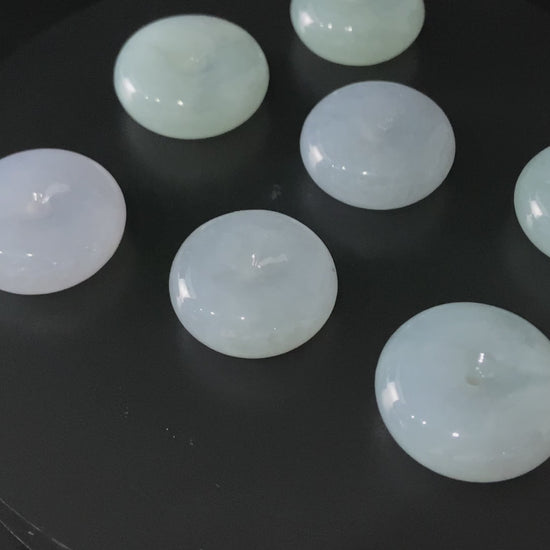 Frosty Water Green Peace Buckle · Nature Burmese Loose Jadeite