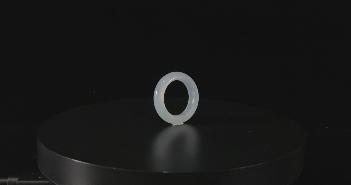 Frost Icy White · Nature Burmese Jadeite Ring (17mm)