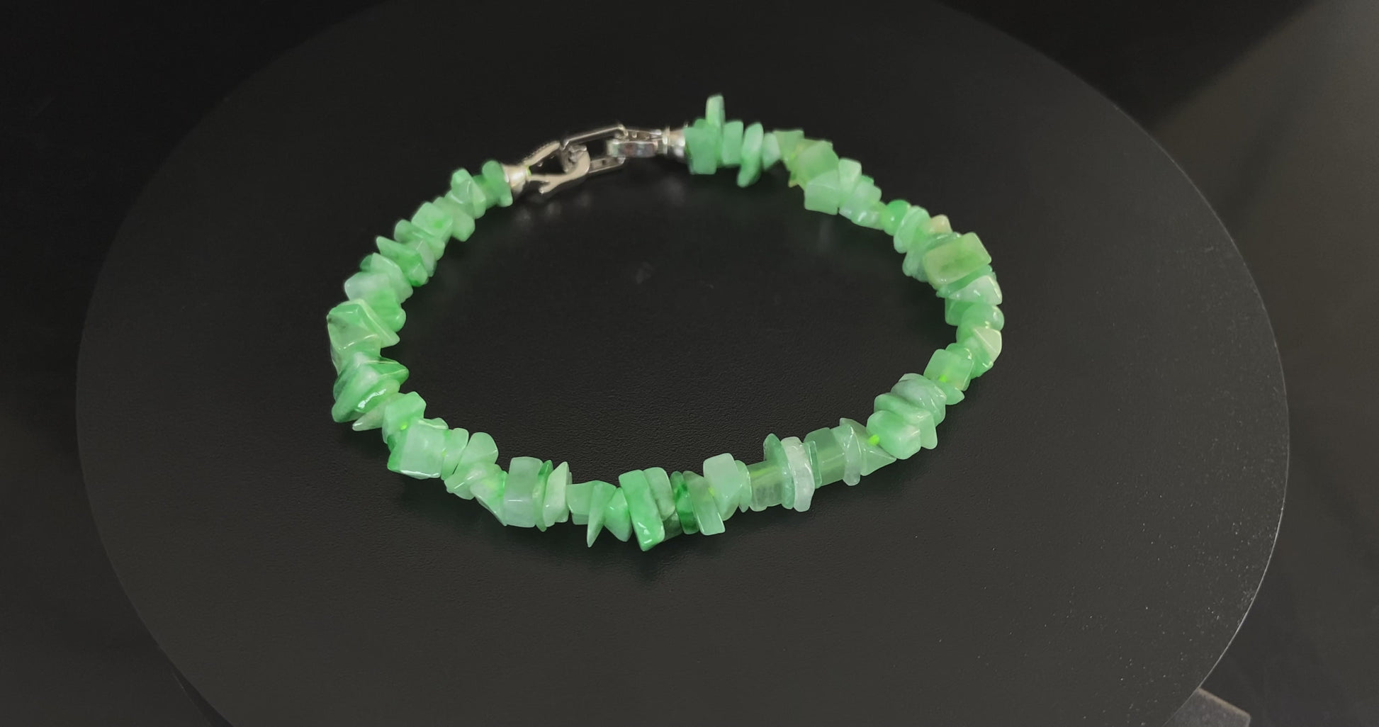 Riverside Green · Nature Burmese Jadeite Bracelet