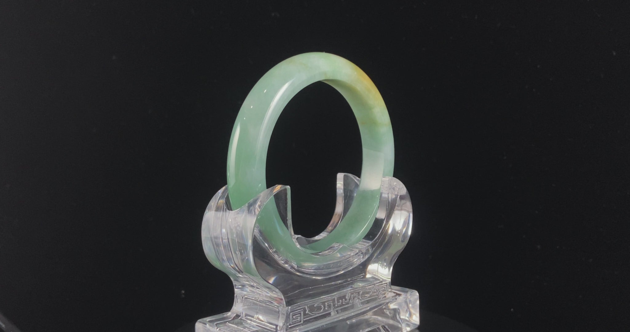 Spring Mountain Honey Rhyme · Nature Burmese Jadeite Peace Bangle (60mm)