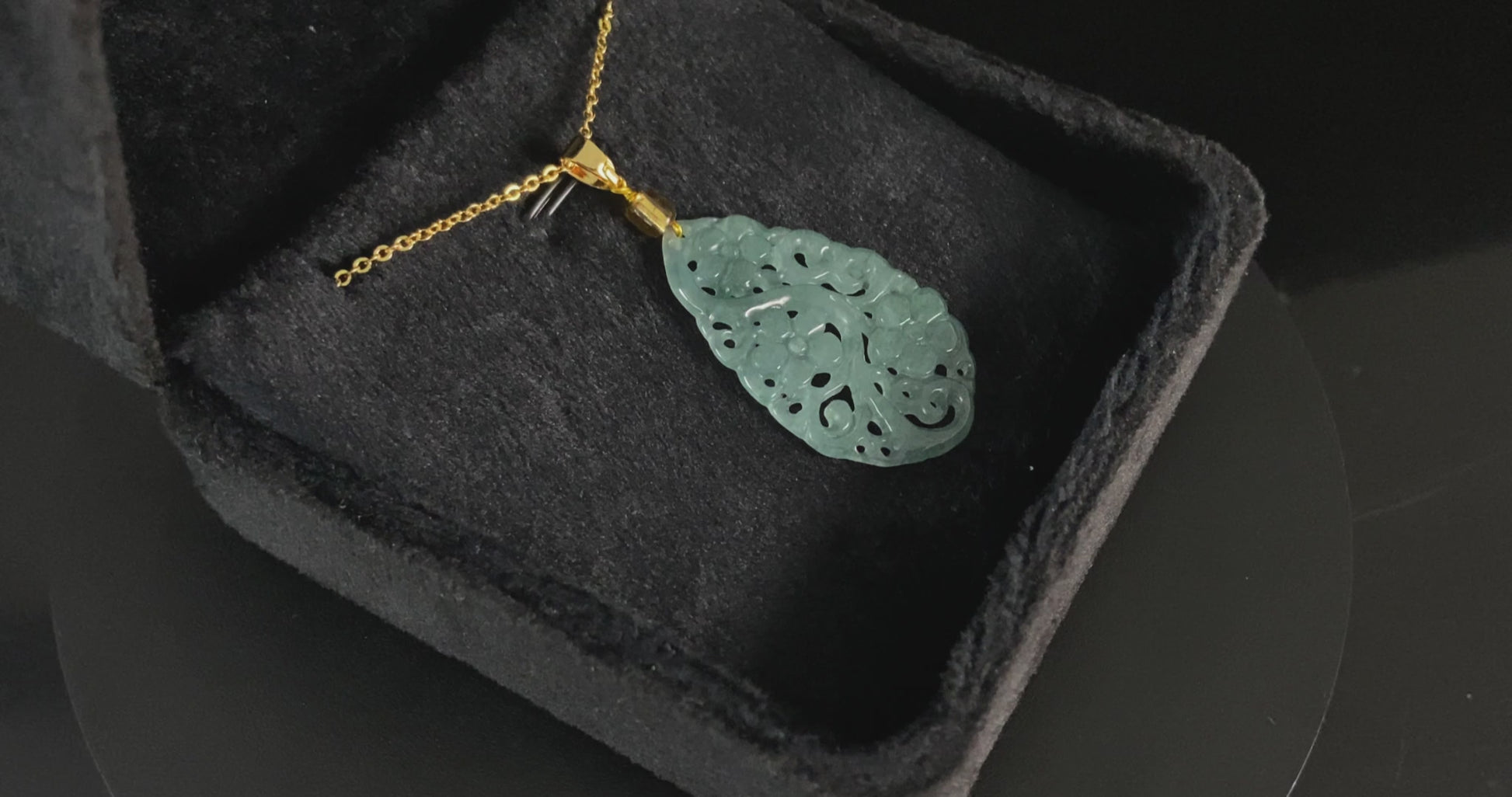 Celestial Lake Floral · Nature Guatemalan Jadeite Pendant
