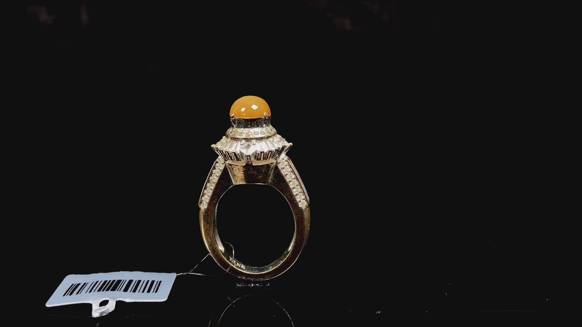 A warm imperial amber jadeite ring.