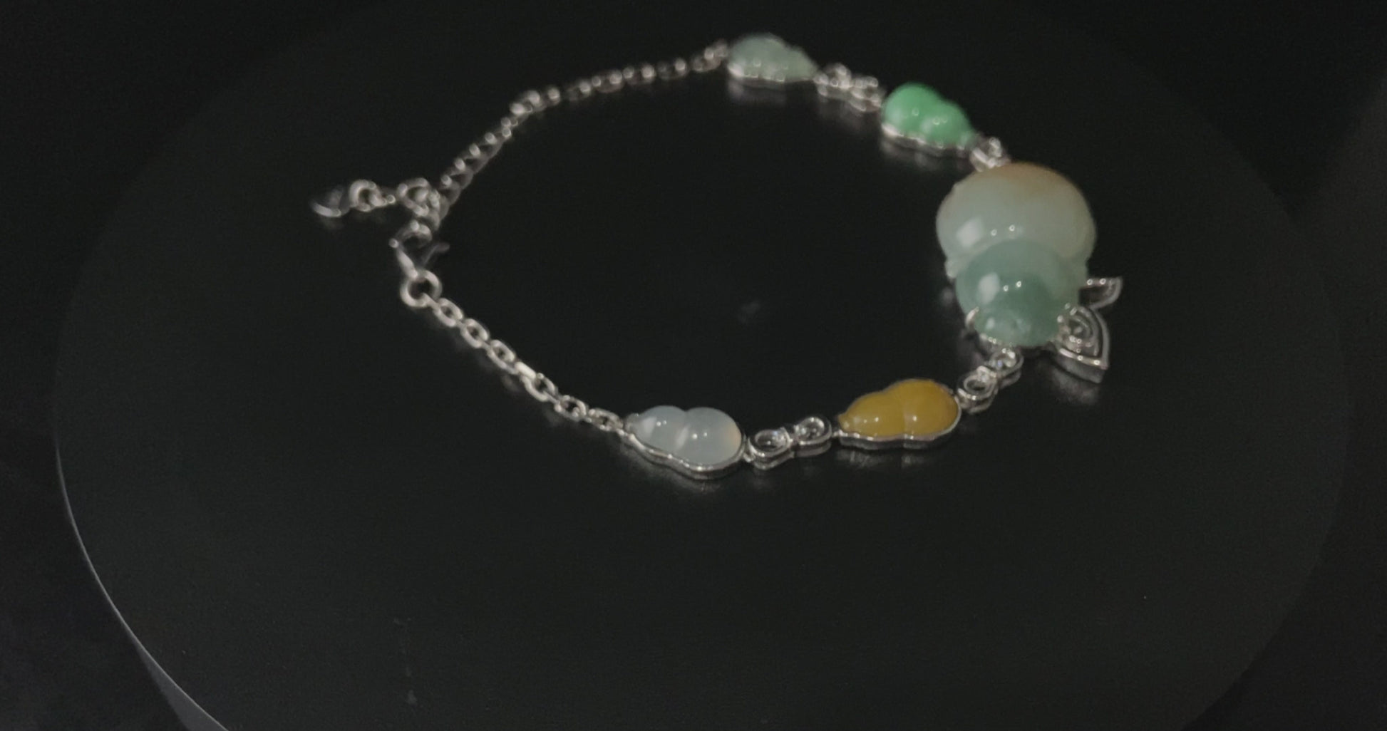 Three-Color Bestows Fortune and Prosperity · Nature Burmese Jadeite Bracelet