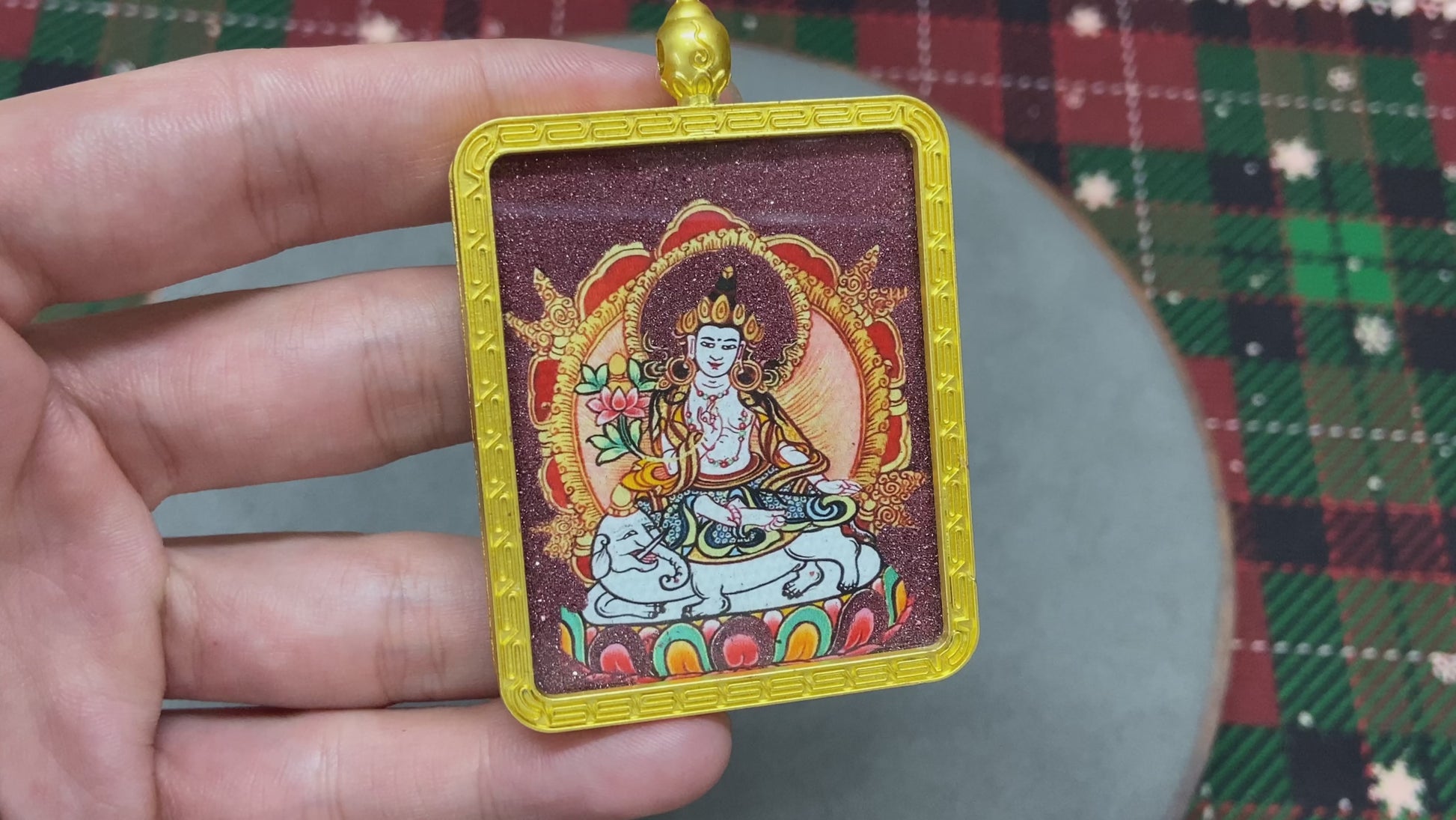 Golden Gawu box pendant with a Thangka of Samantabhadra Bodhisattva inside.
