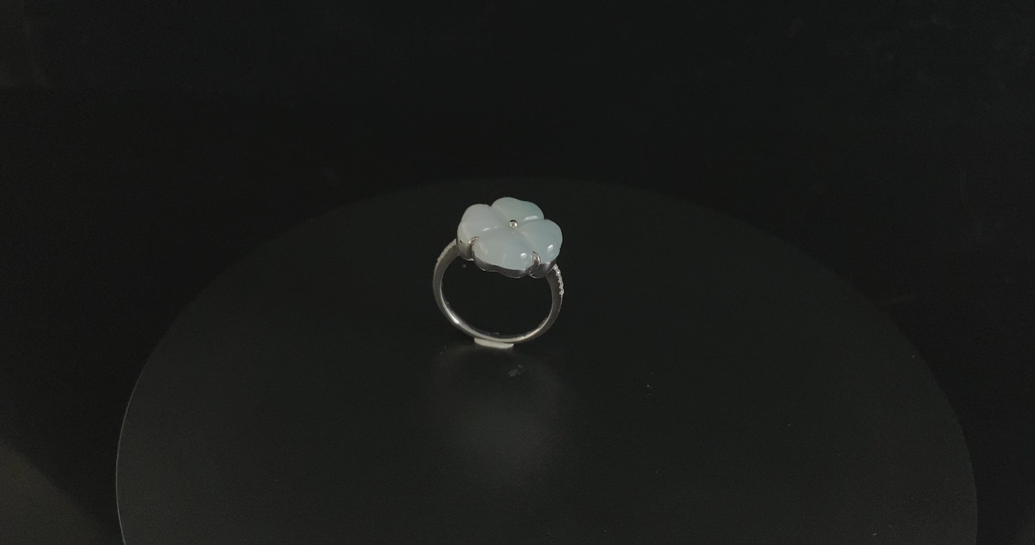 Misty Stream Green Lucky · Nature Burmese Jadeite Ring (18mm)