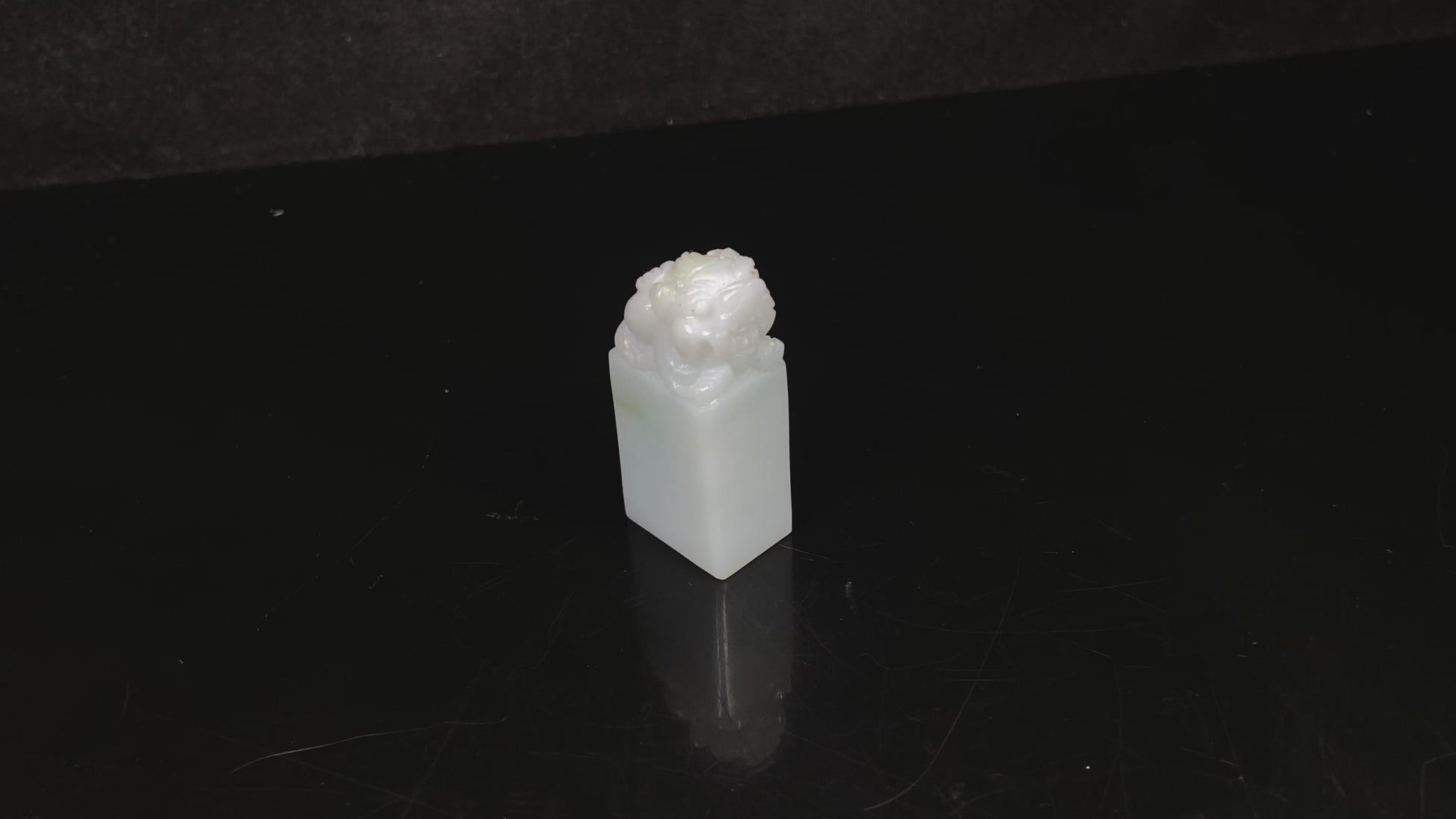 A pale green pixiu guardian seal loose jadeite.