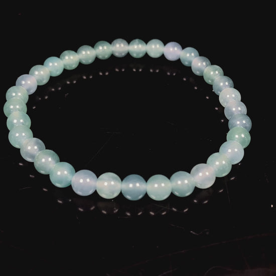 A icy blue repose jadeite beads bracelet.
