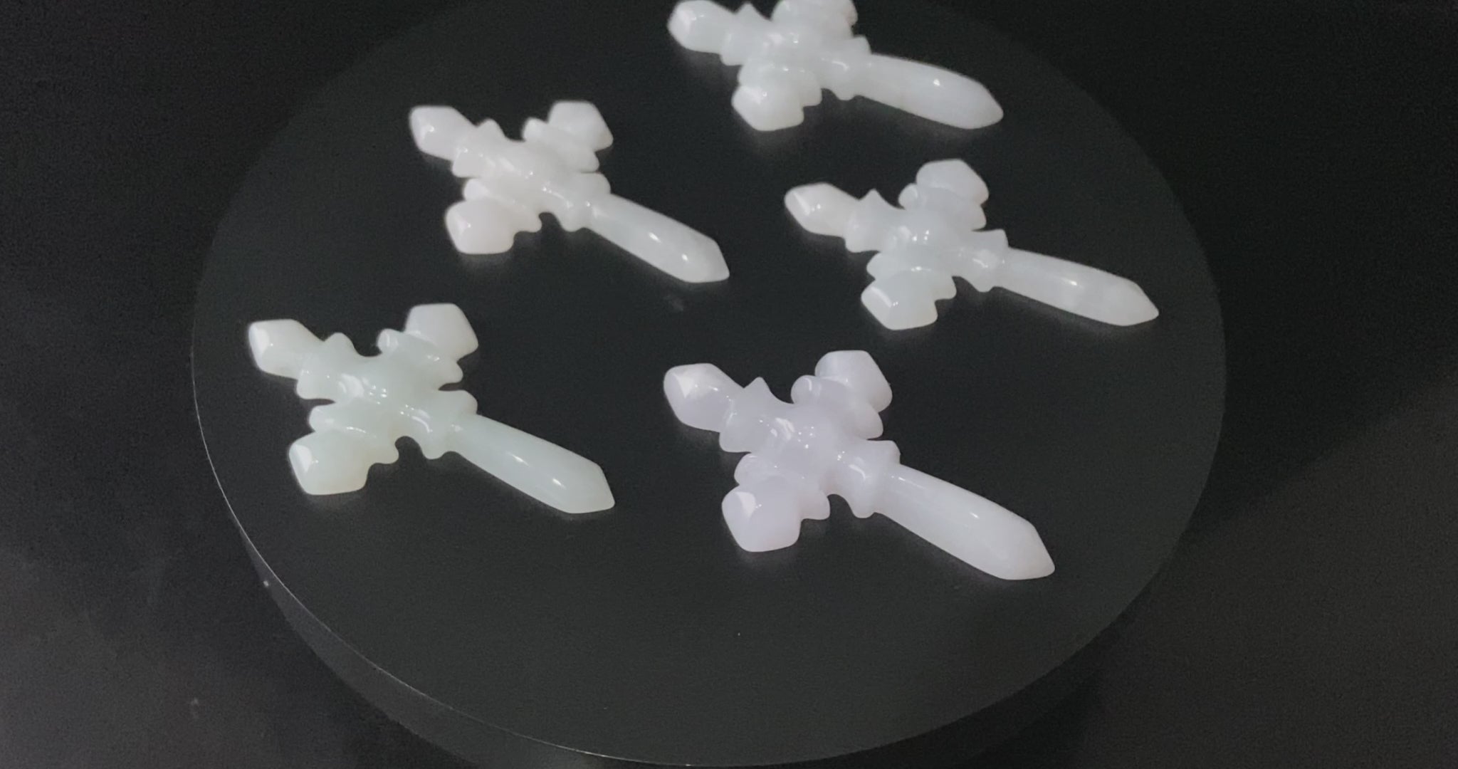 A milky frost cross loose jadeite.