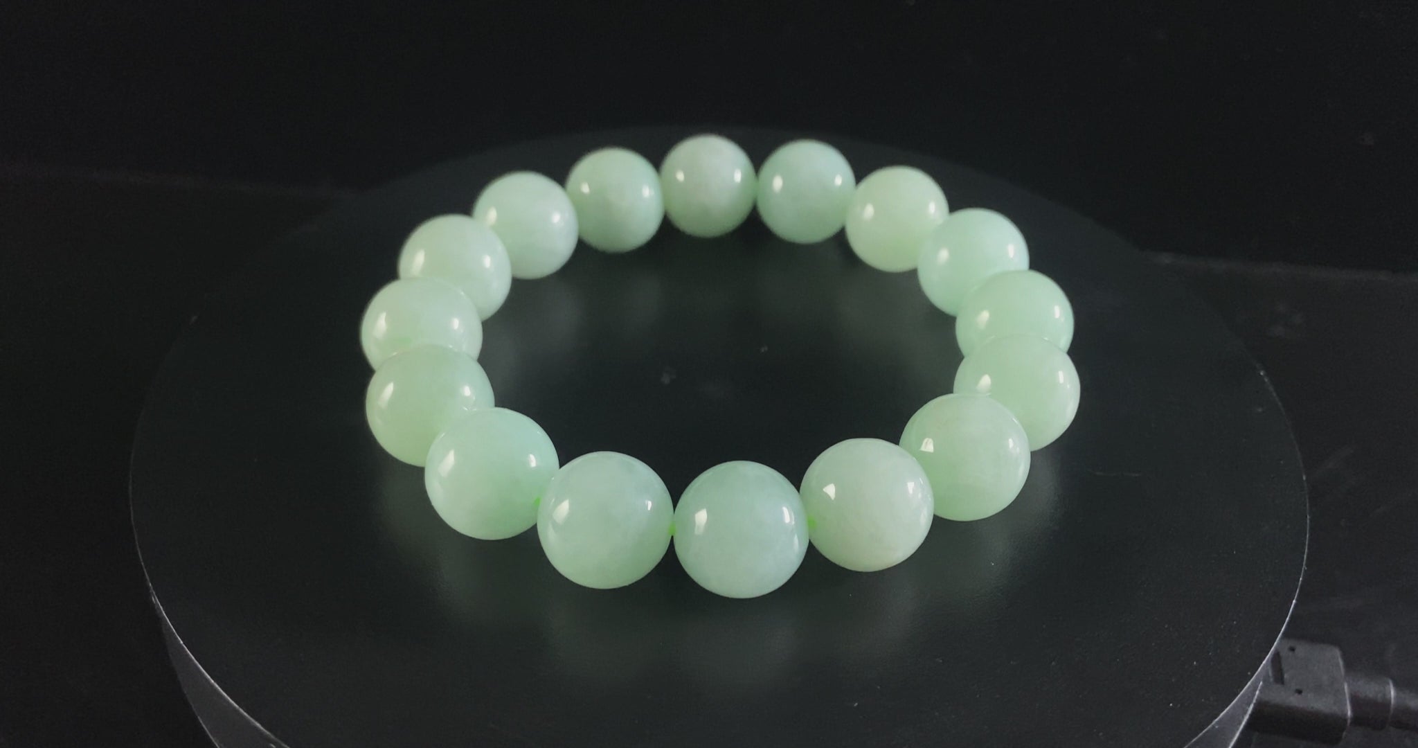 Minty Aqua‑Green · Nature Burmese Jadeite Beads Bracelet