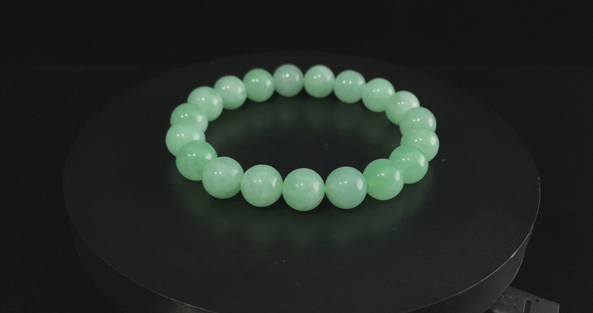 Handpicked 💚 Silky Meadow Green Halo · Nature Burmese Jadeite Beads Bracelet