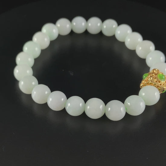 Cream White Gold Square · Nature Burmese Jadeite Bracelet