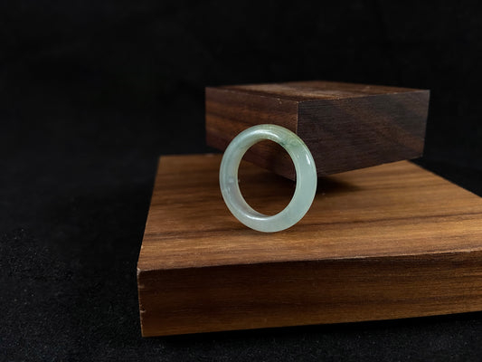Icy Green Accent Jadeite Ring Band (21mm)