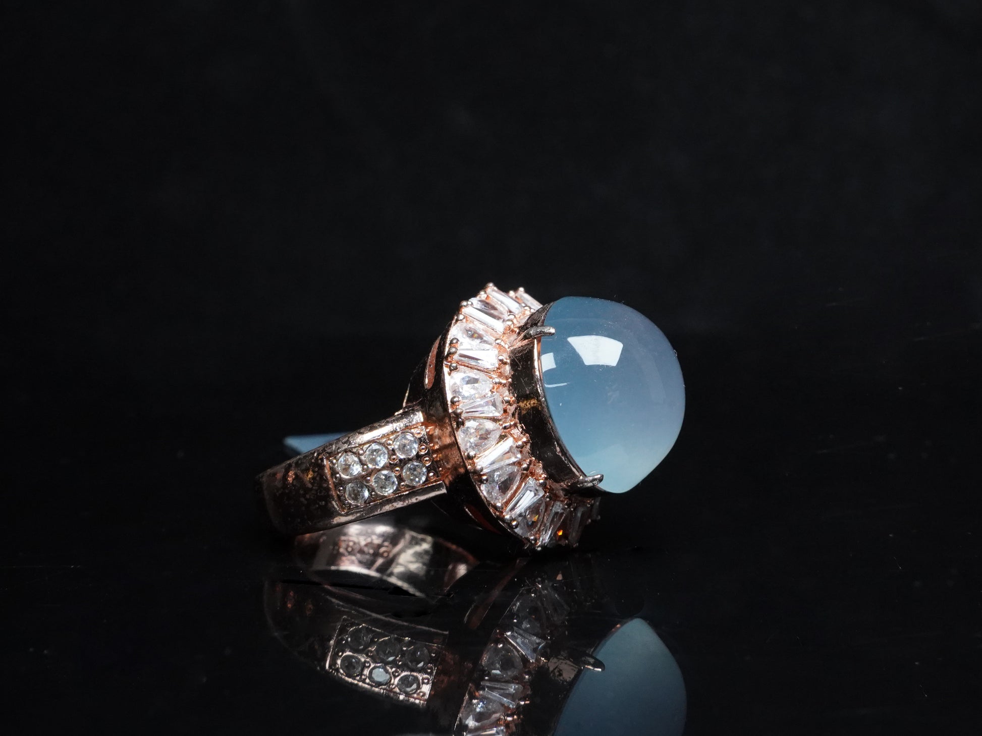 A icy sky blue dew drop jadeite ring.
