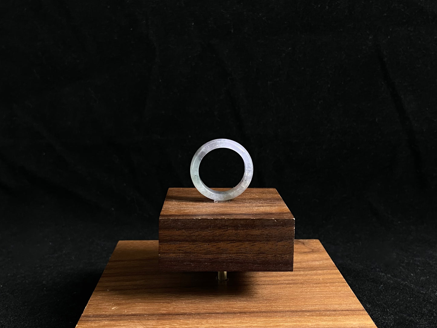 This ring features an icy jadeite with crystal clear transparency.